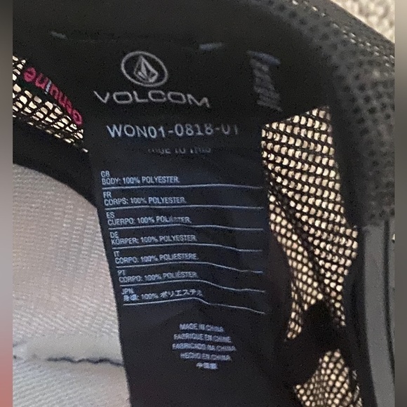 VOLCOM Skate Pink & Black Floral Tropical Hat Cap Snapback Unisex - Picture 6 of 6